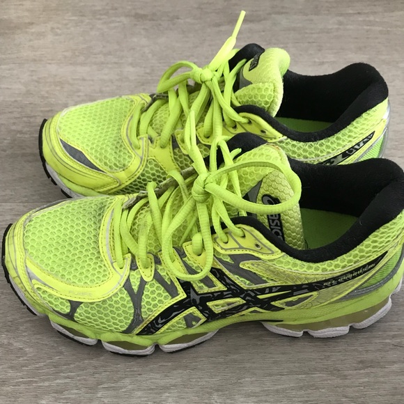 Good condition ASICS size 7 - Picture 2 of 3